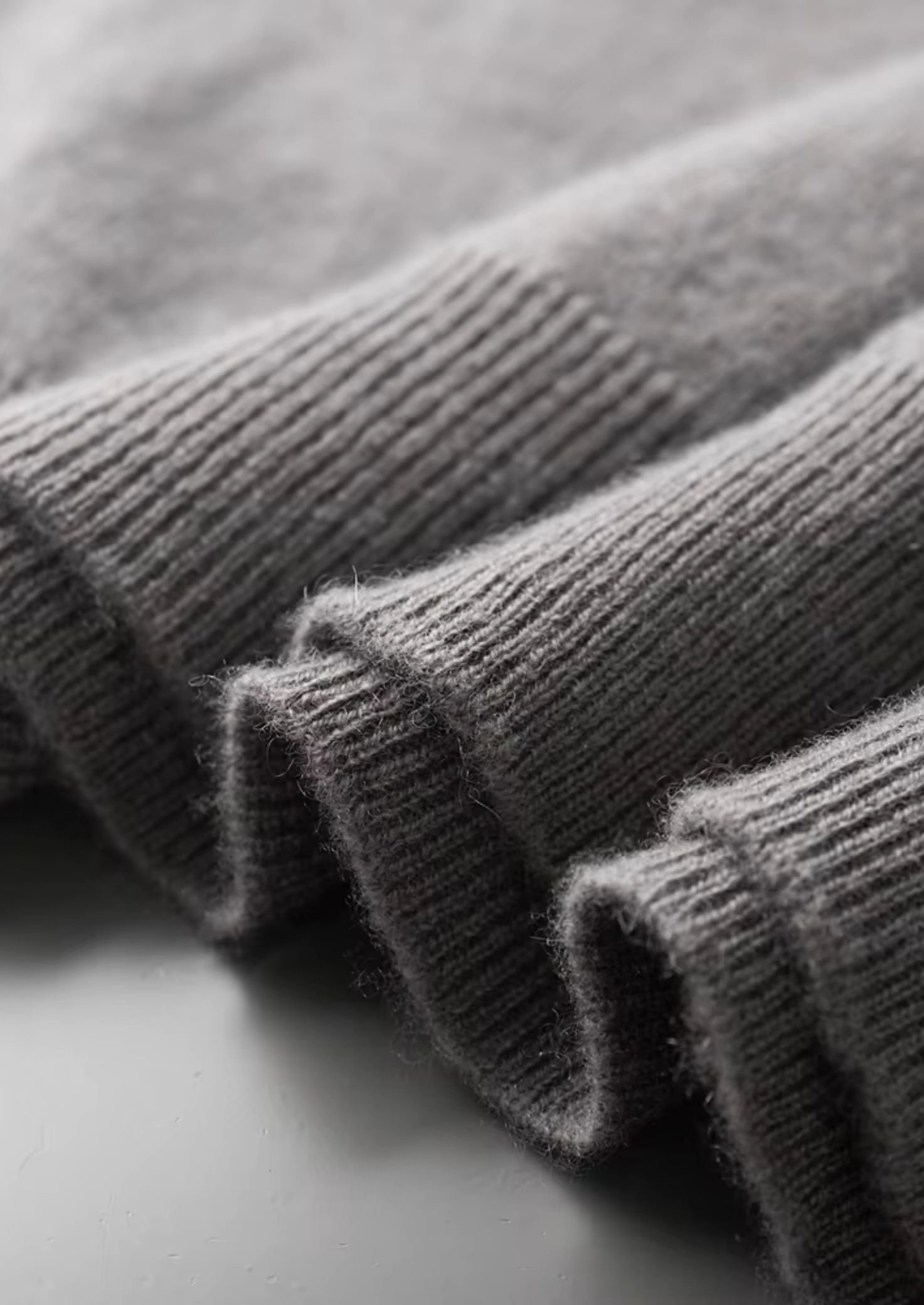Premium Cashmere Classic Crewneck T-Shirt - Ashen Truffle | Solmar