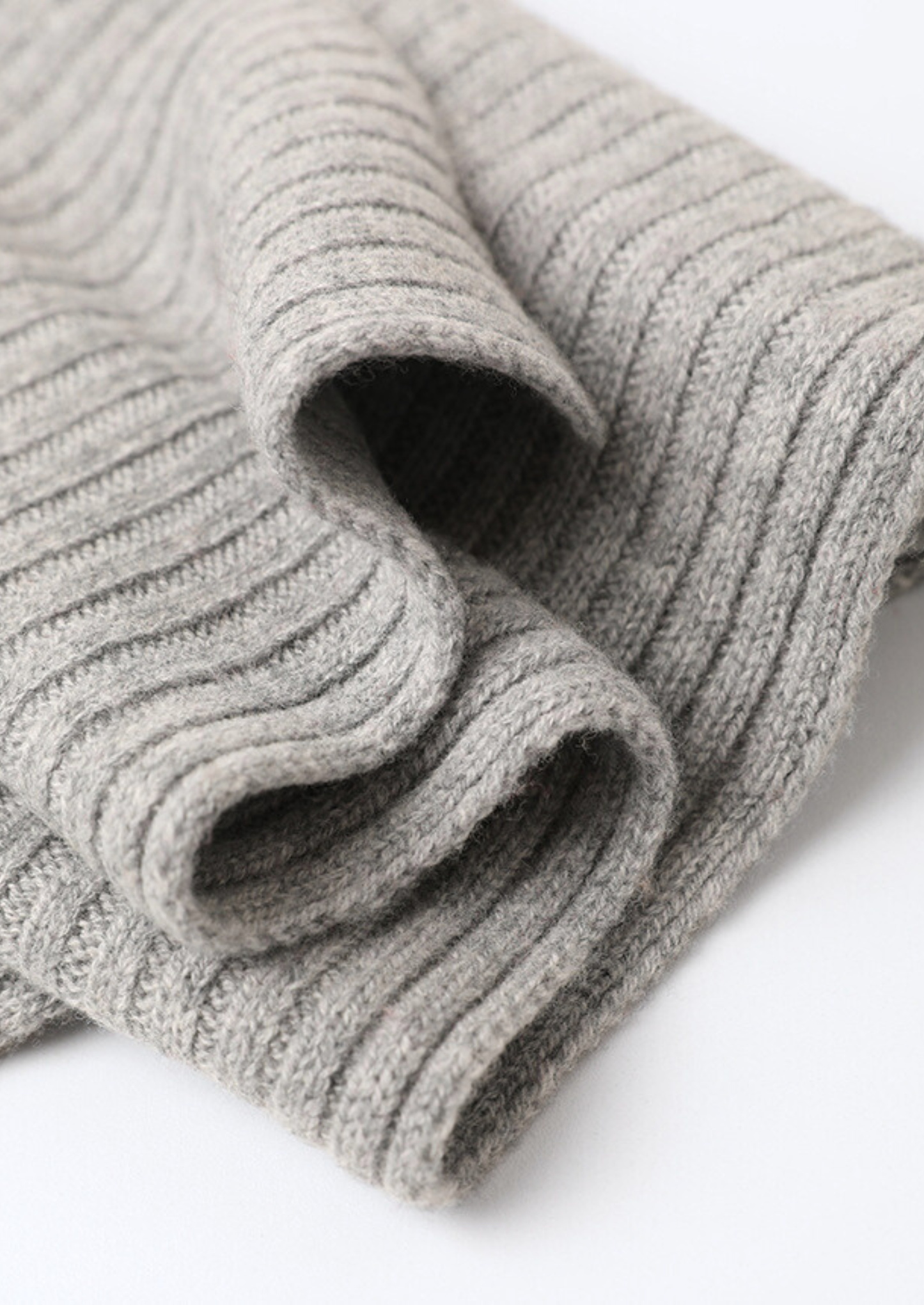 Pure Extra-Fine Merino Wool Wintertime Essentials - Light Gray | Solmar