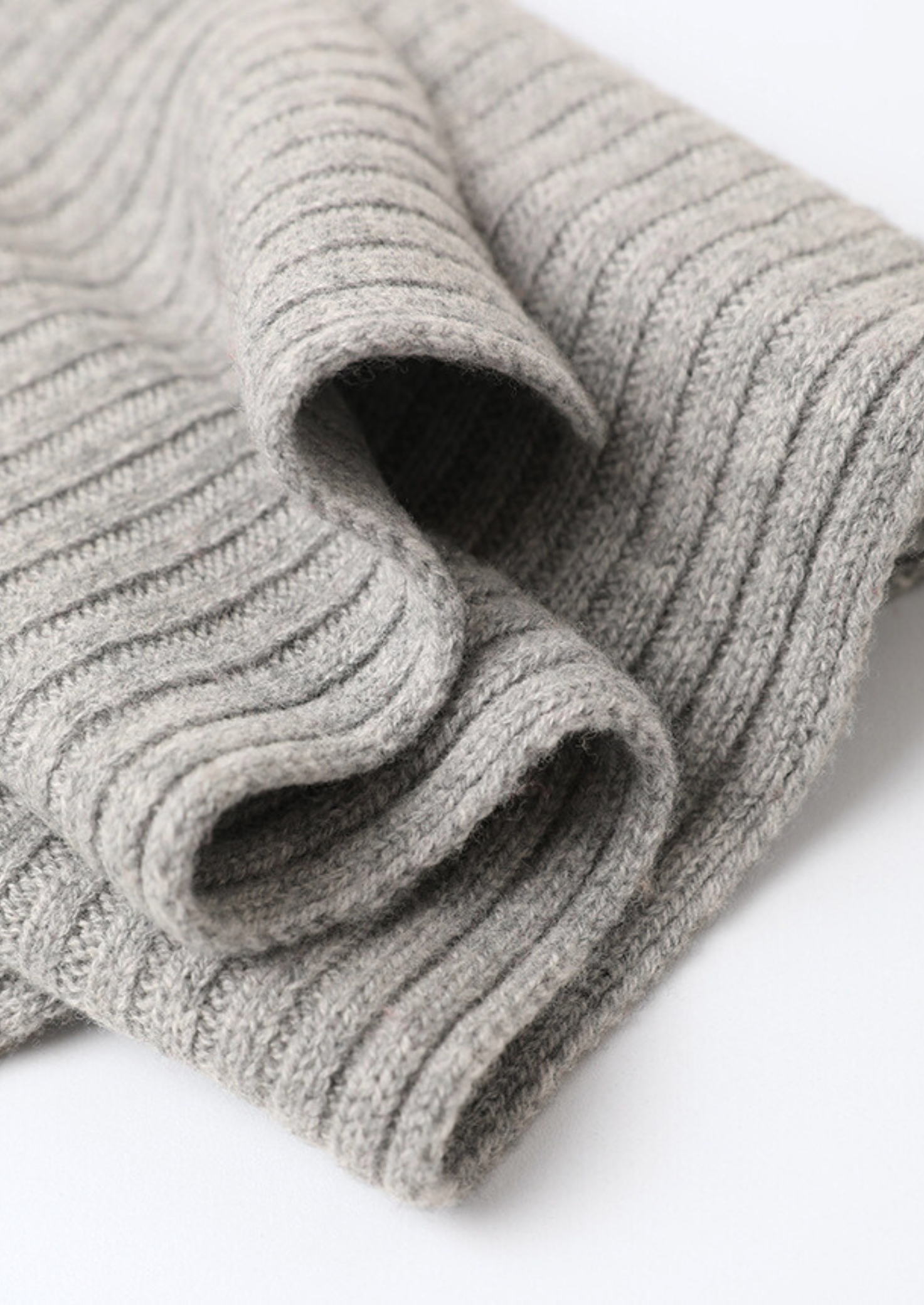 Pure Extra-Fine Merino Wool Wintertime Essentials - Light Gray | Solmar