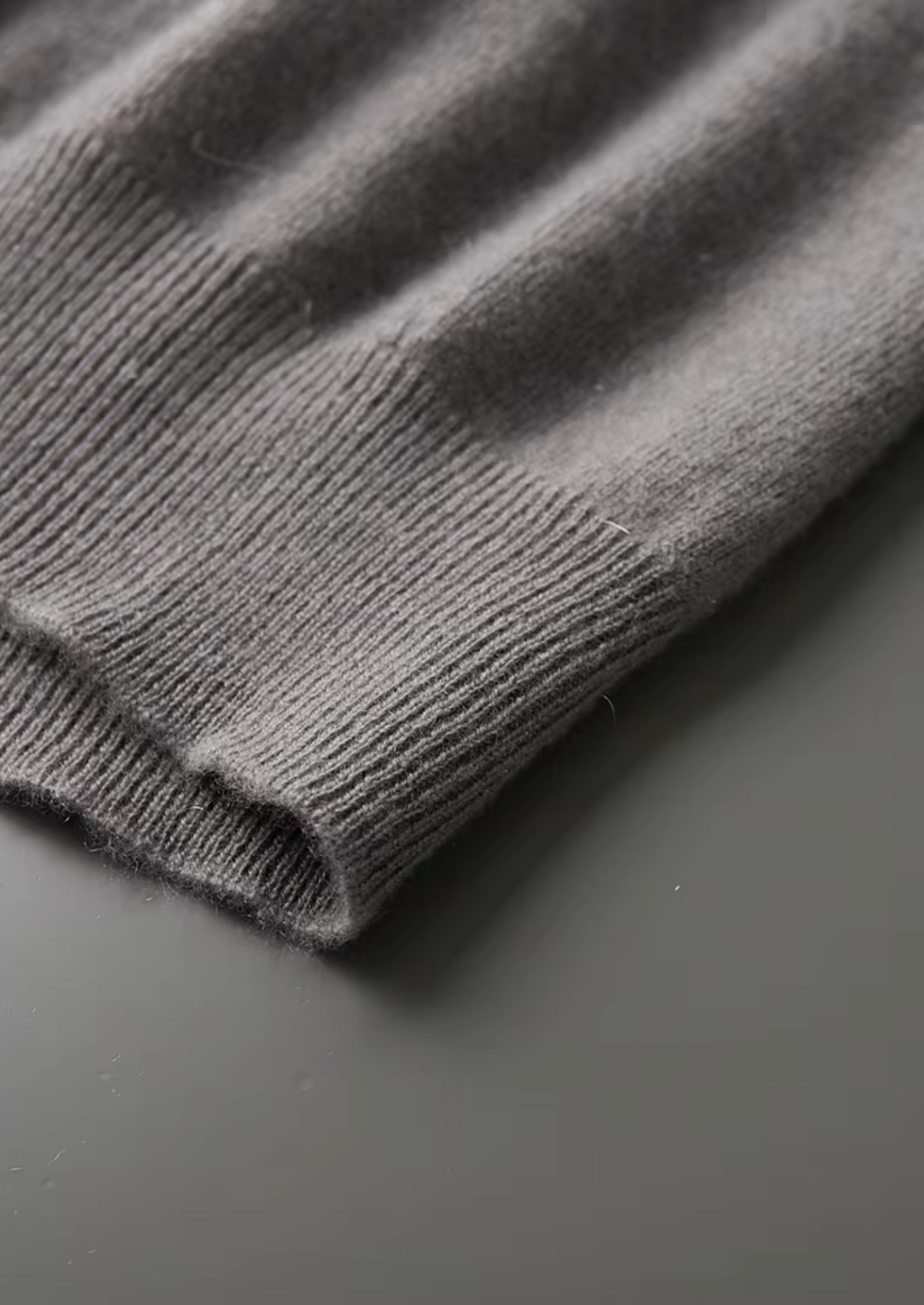 Premium Cashmere Classic Crewneck T-Shirt - Ashen Truffle | Solmar