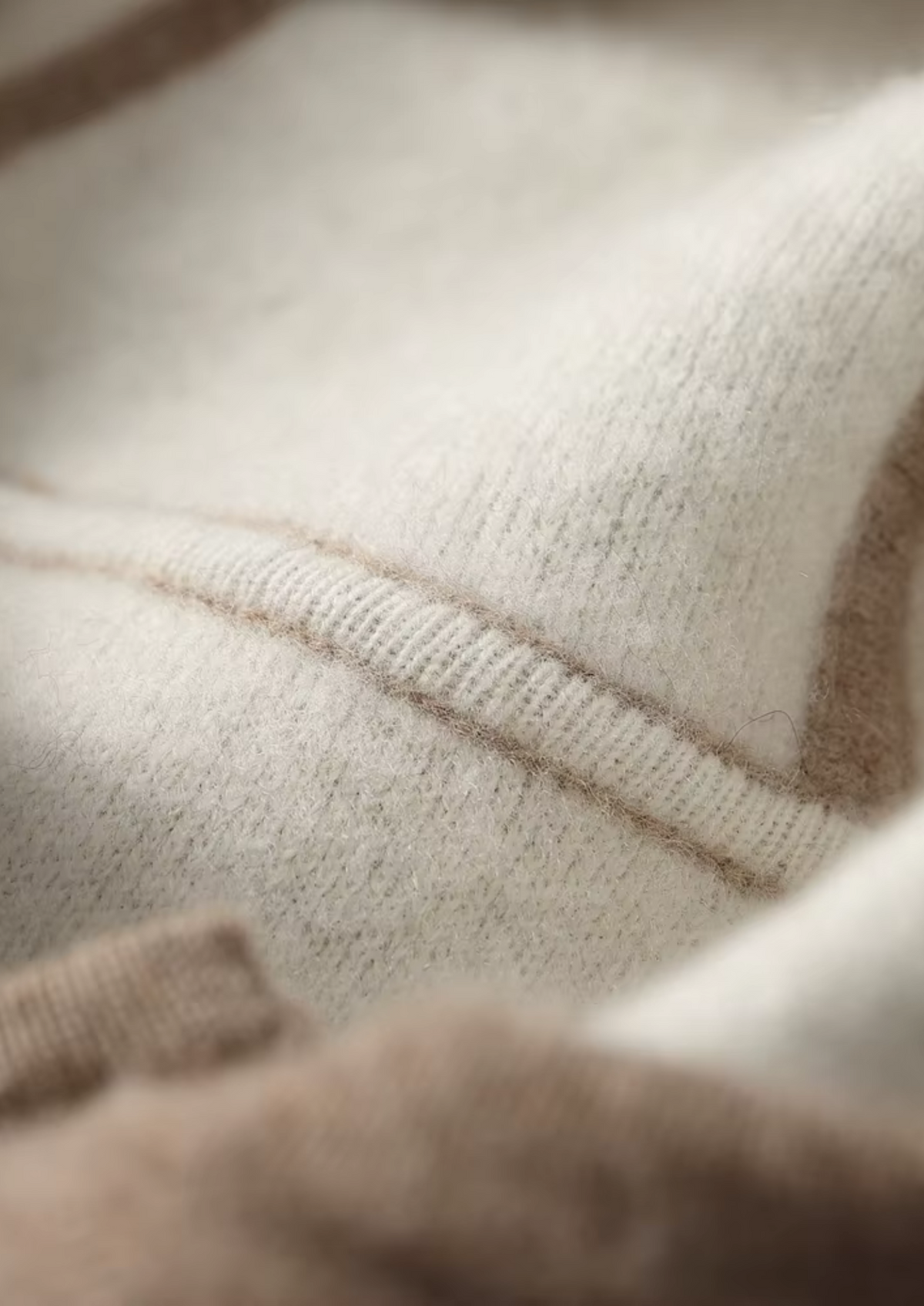 Premium Cashmere Two Tone Zipper Hoodie | Solmar