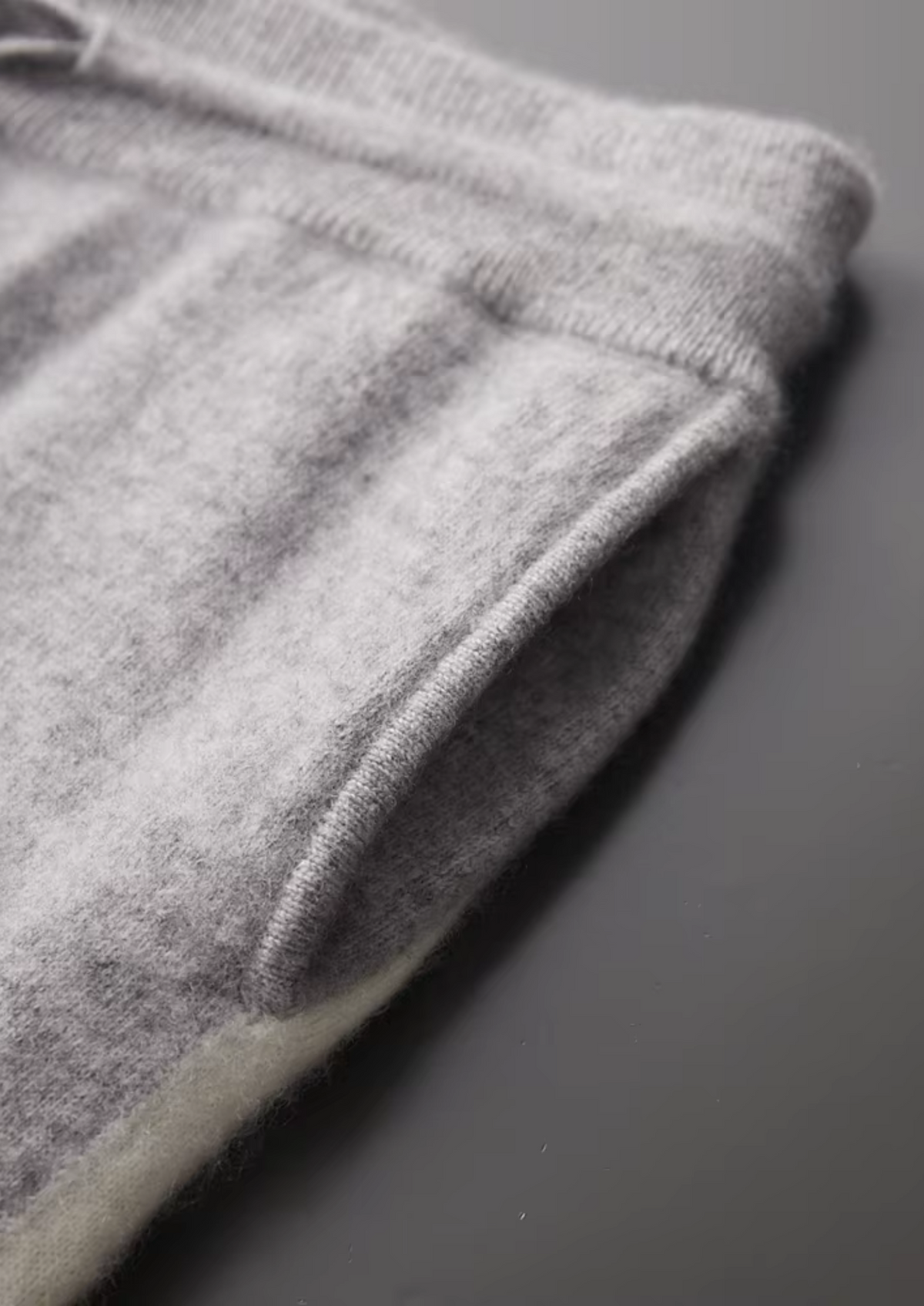 Conjunto de Estar Vienna de Cachemira Premium Gris Claro