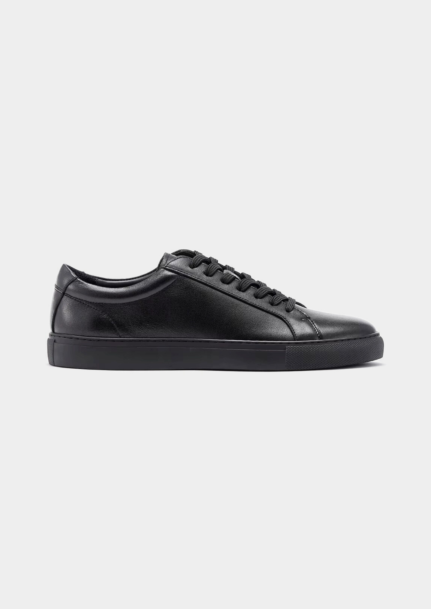Black Essential Leather Sneaker | Solmar