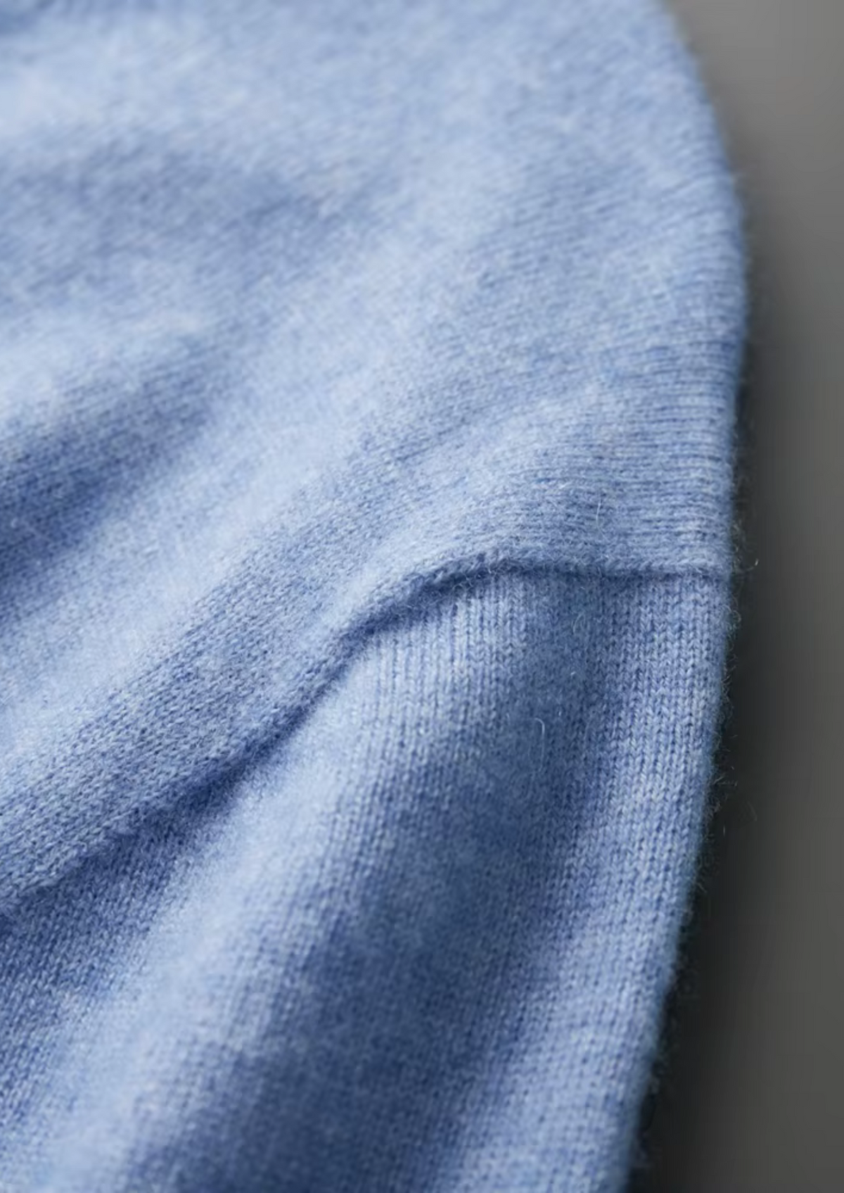 Premium Cashmere Classic Crewneck T-Shirt - Light Blue | Solmar