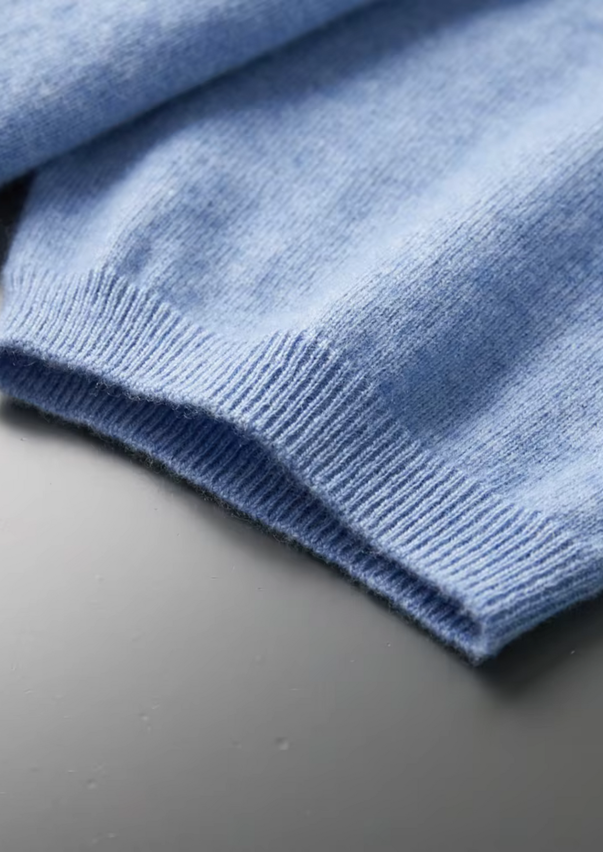 Premium Cashmere Classic Crewneck T-Shirt - Light Blue | Solmar