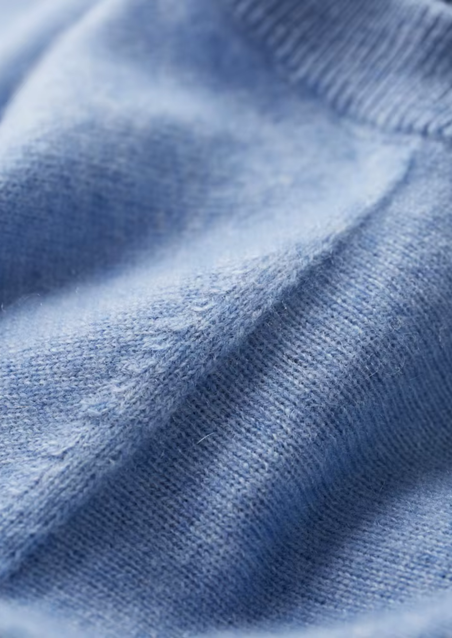 Premium Cashmere Classic Crewneck T-Shirt - Light Blue | Solmar