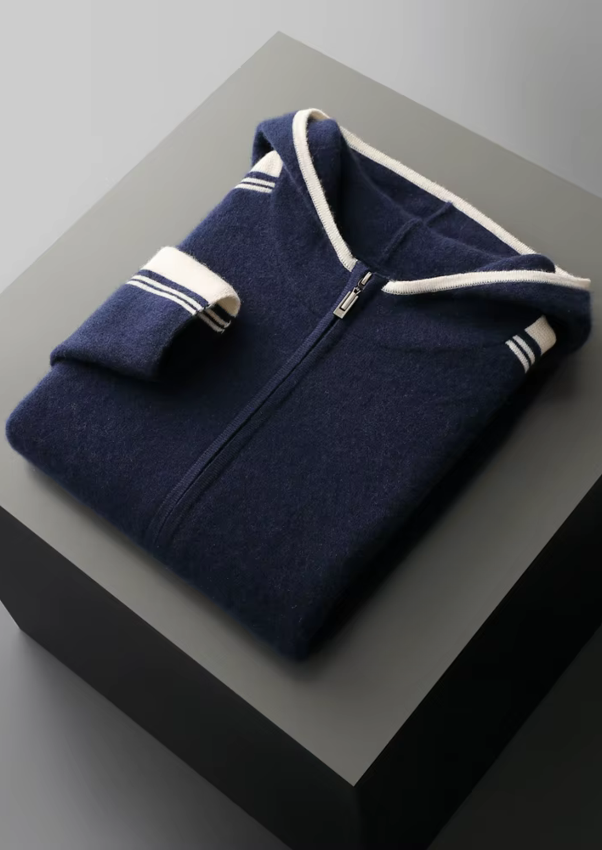 Pure Extra-Fine Merino Wool Navy Blue Damien Set | Solmar