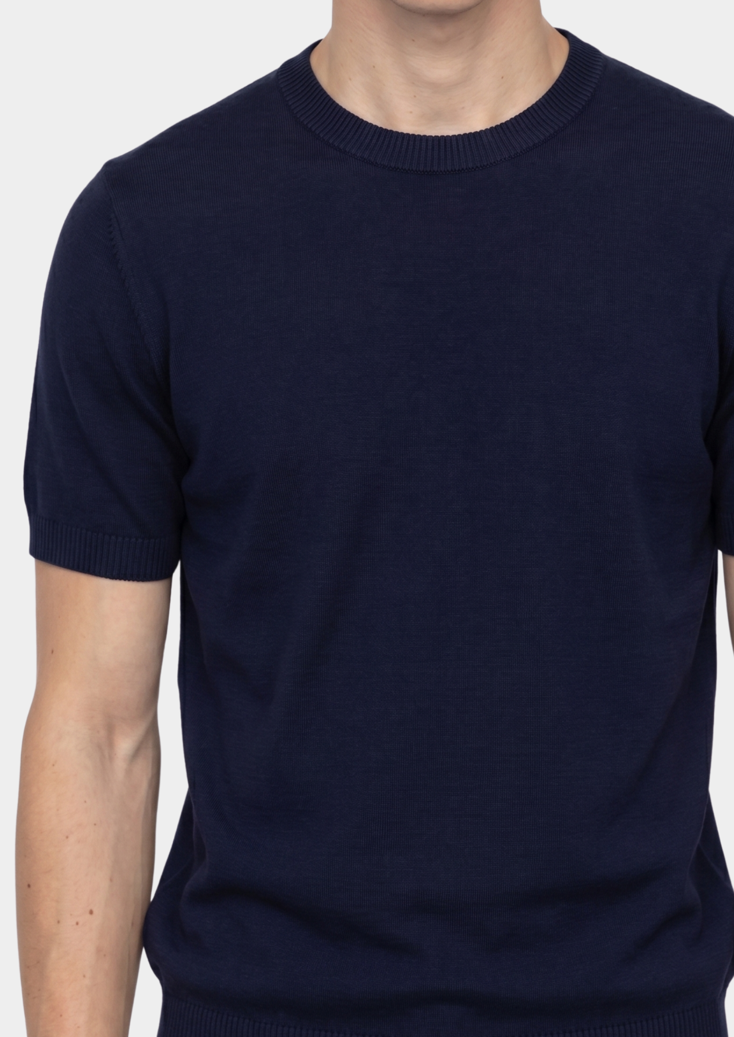 Essential Navy Blue Knitted Crewneck T-Shirt | Solmar
