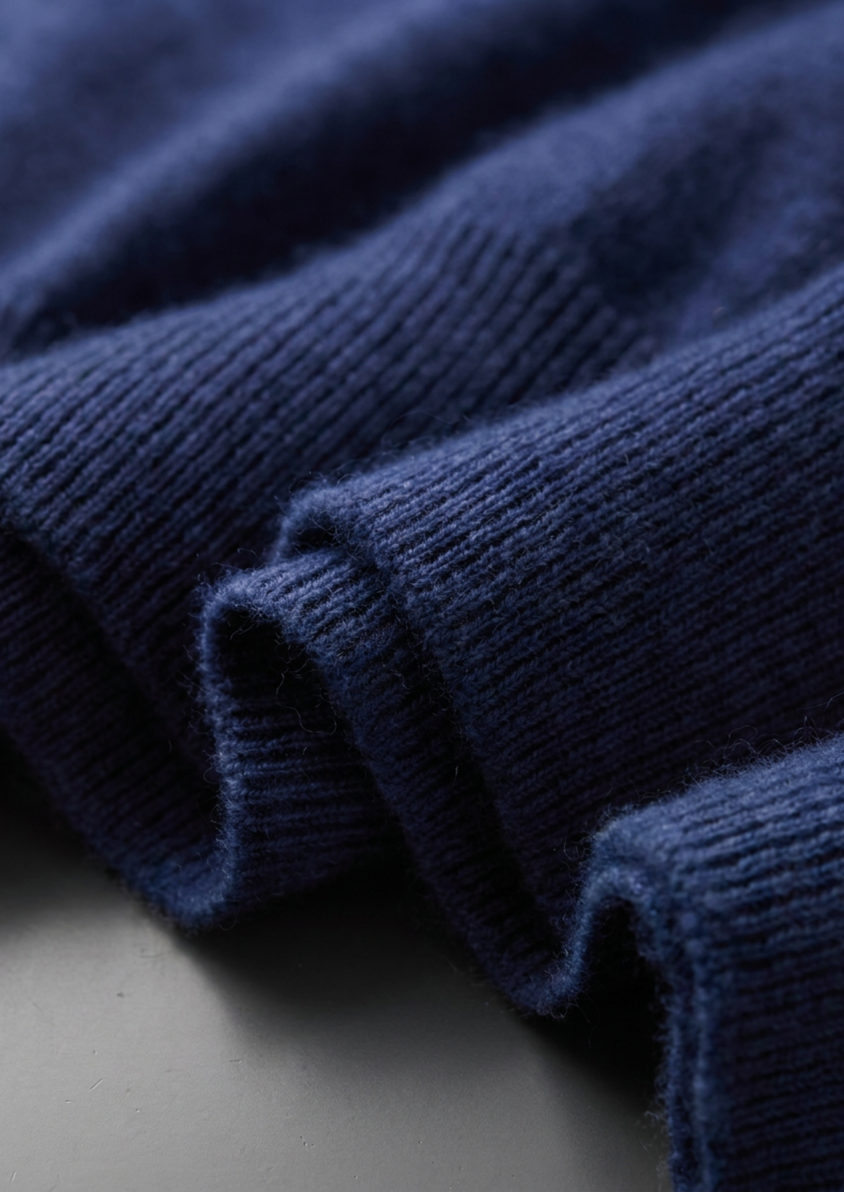 Premium Cashmere Classic Crewneck T-Shirt - Navy Blue | Solmar