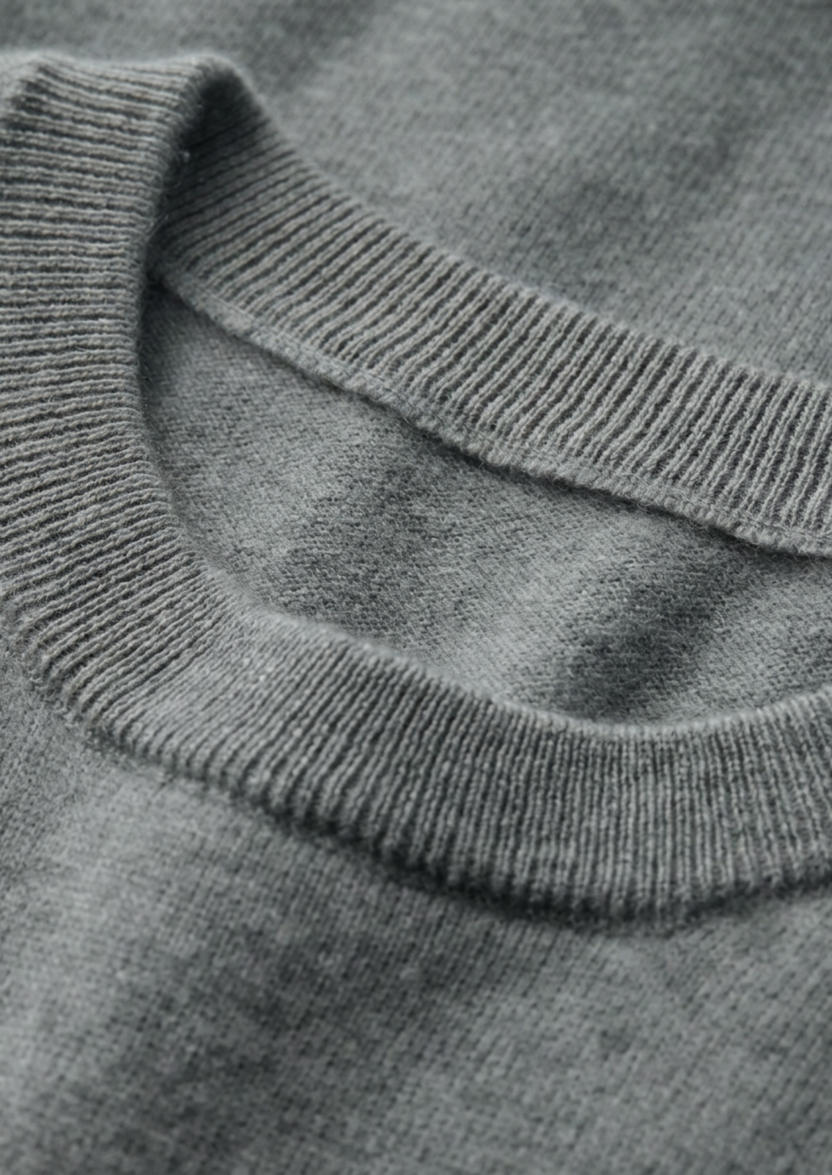 Premium Cashmere Classic Crewneck T-Shirt - Shadow Flint | Solmar