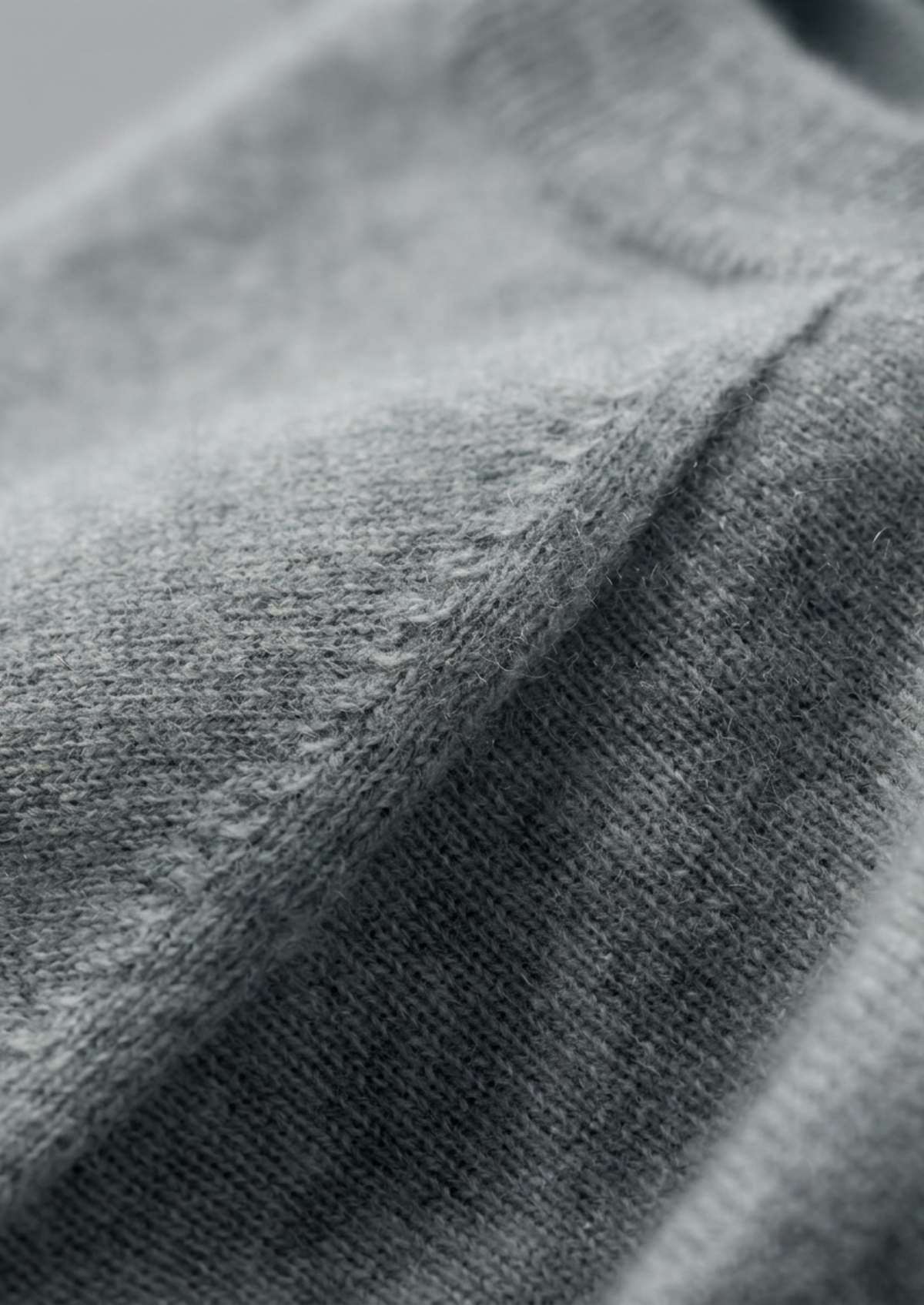 Premium Cashmere Classic Crewneck T-Shirt - Shadow Flint | Solmar