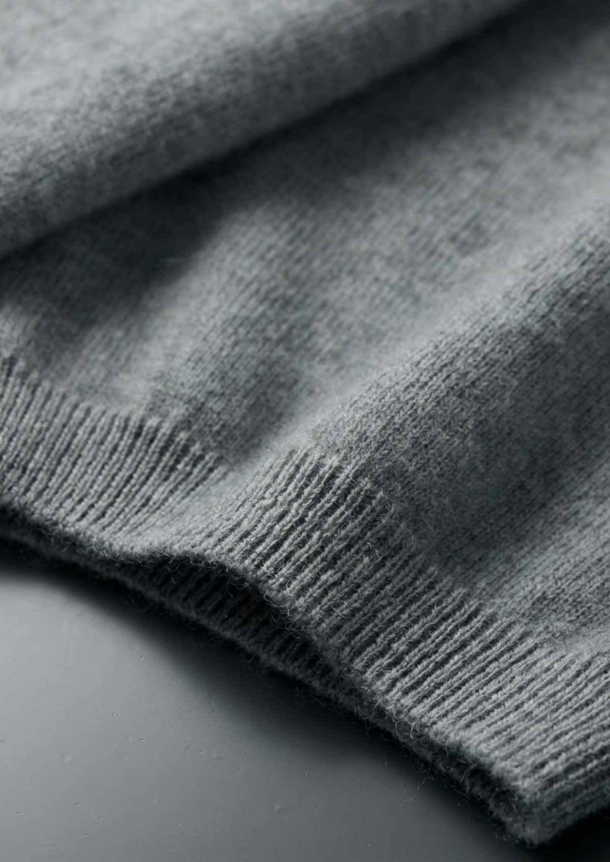Premium Cashmere Classic Crewneck T-Shirt - Shadow Flint | Solmar