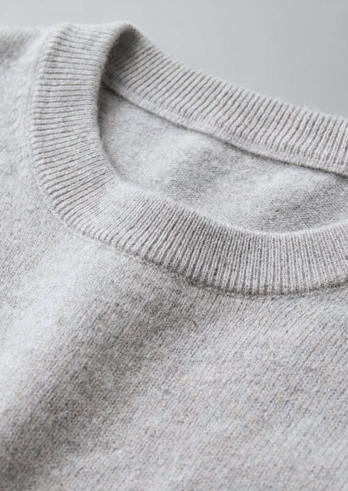 Premium Cashmere Classic Crewneck T-Shirt - Light Gray | Solmar