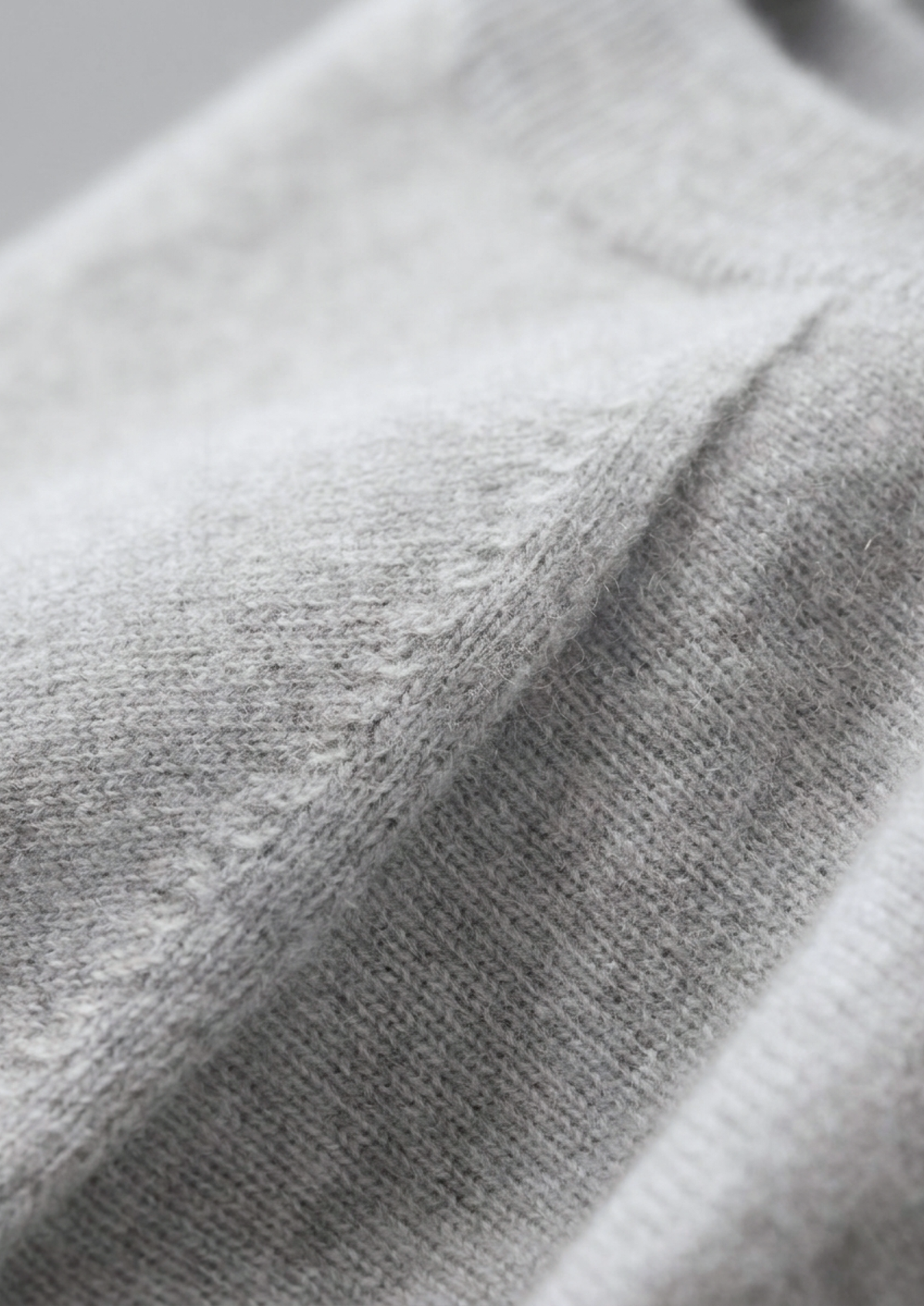 Premium Cashmere Classic Crewneck T-Shirt - Light Gray | Solmar