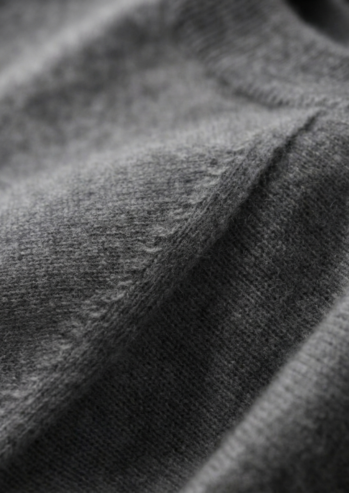 Premium Cashmere Classic Crewneck T-Shirt - Dark Gray | Solmar