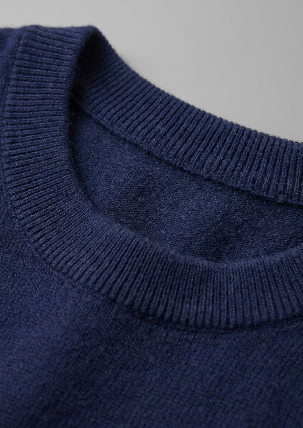 Premium Cashmere Classic Crewneck T-Shirt - Navy Blue | Solmar