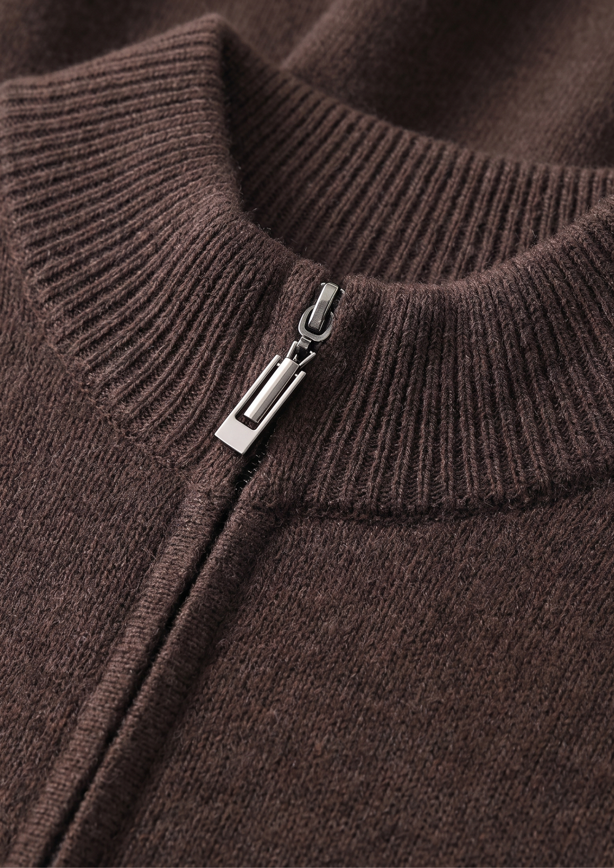 Pure Extra-Fine Merino Wool Dark Brown Luzzo Set | Solmar