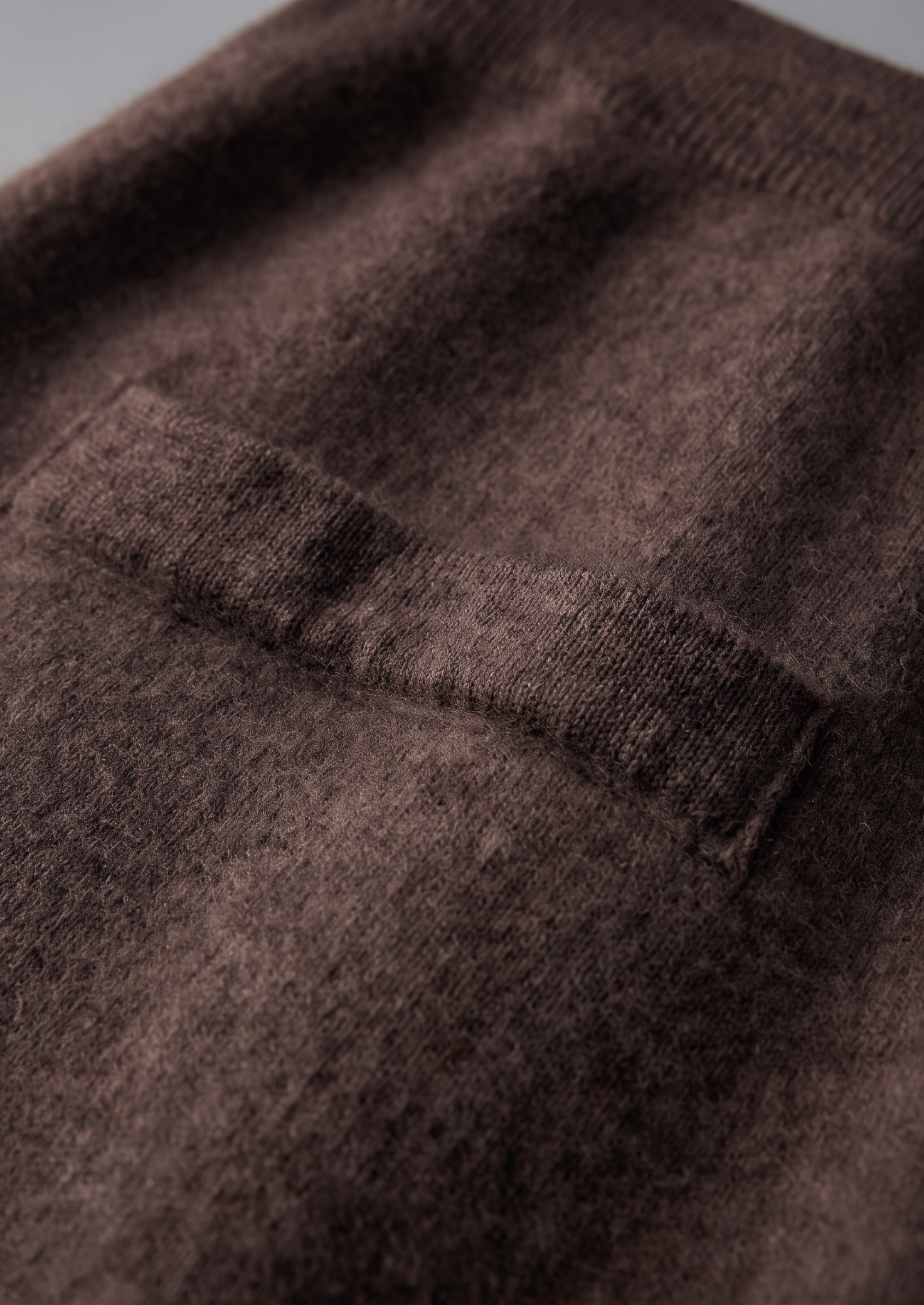 Pure Extra-Fine Merino Wool Dark Brown Luzzo Set | Solmar