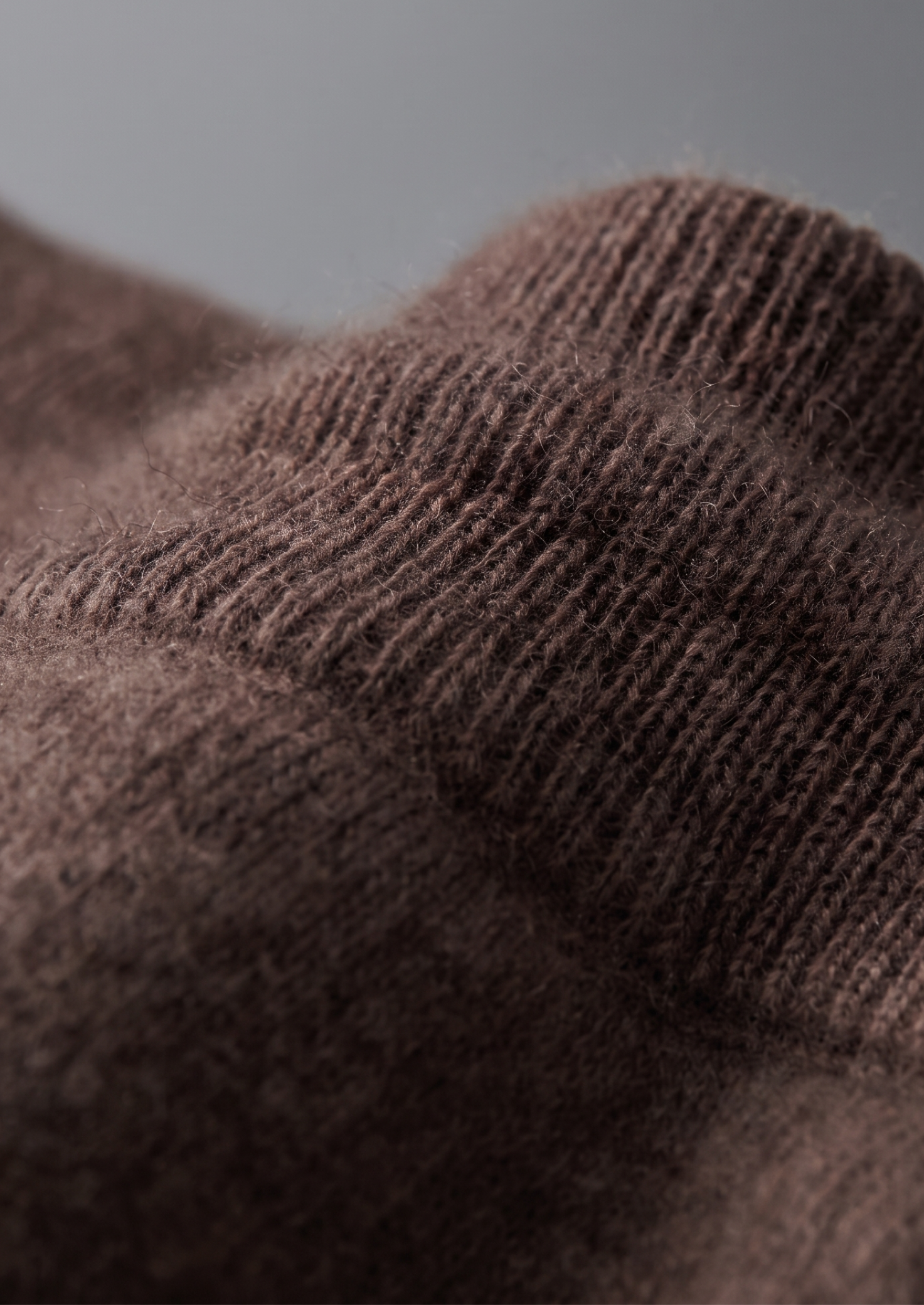 Pure Extra-Fine Merino Wool Dark Brown Luzzo Set | Solmar